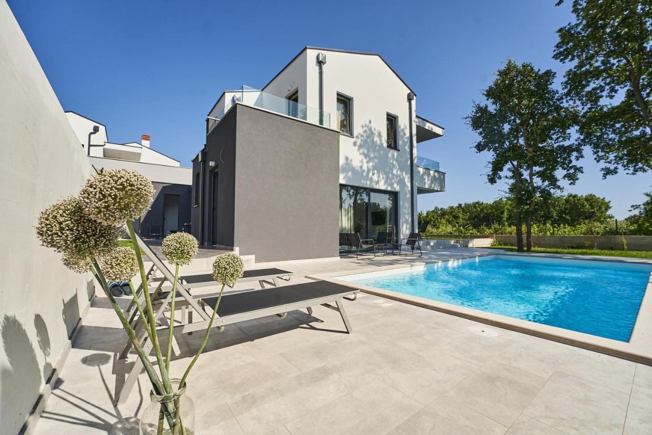 Villa Barbara Poreč Buitenkant foto